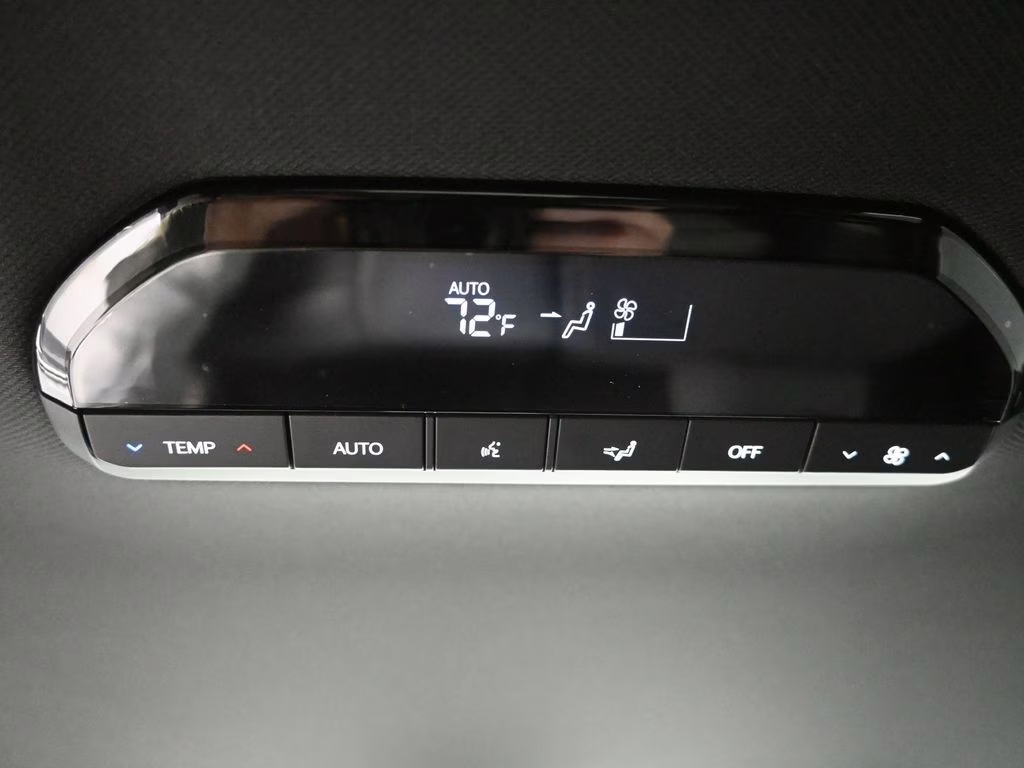 2027 Glacial White Pearl Kia Telluride LX FWD SUV