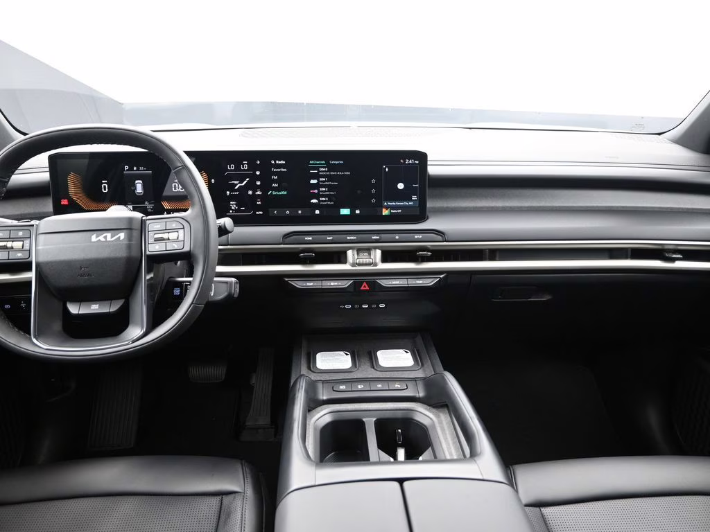 2027 Glacial White Pearl Kia Telluride LX FWD SUV