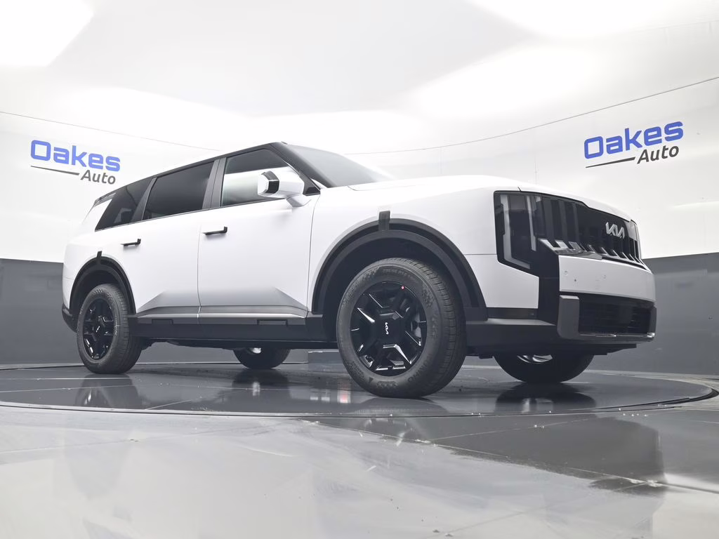 2027 Glacial White Pearl Kia Telluride LX FWD SUV