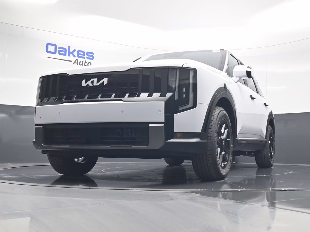 2027 Glacial White Pearl Kia Telluride LX FWD SUV