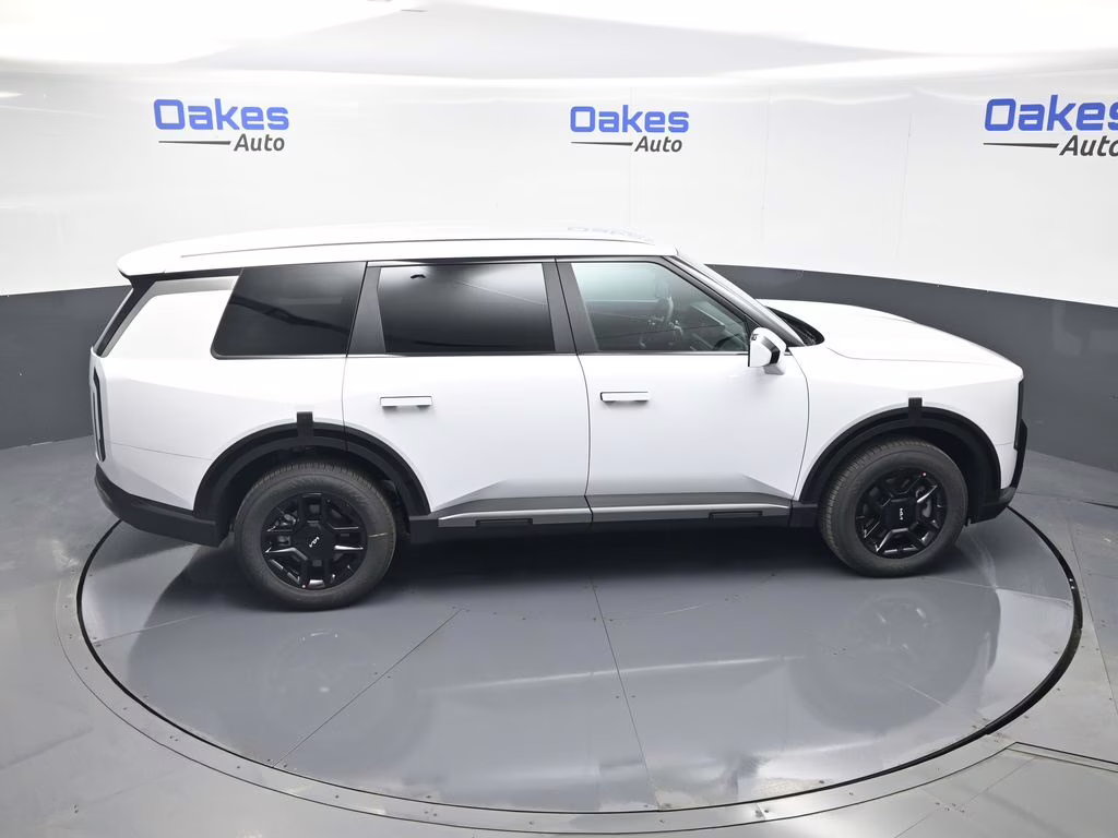 2027 Glacial White Pearl Kia Telluride LX FWD SUV