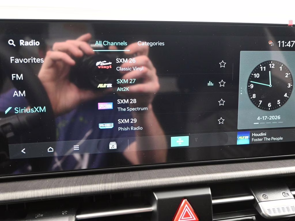 2026 Wolf Gray Kia Sportage Hybrid X-Line AWD SUV