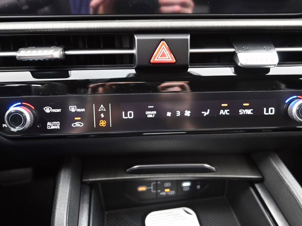 2026 Wolf Gray Kia Sportage Hybrid X-Line AWD SUV