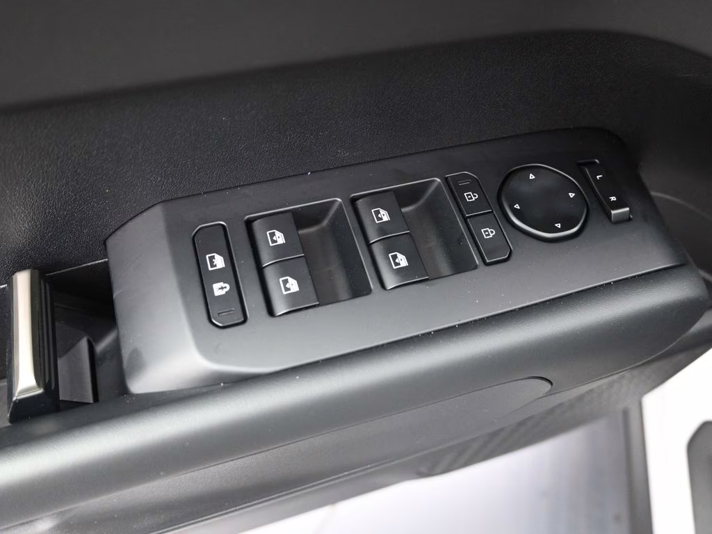 2027 Glacial White Pearl Kia Telluride LX FWD SUV