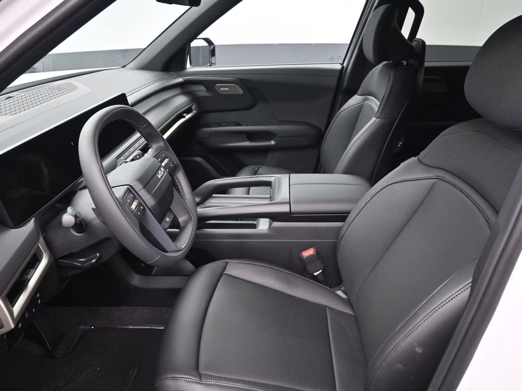 2027 Glacial White Pearl Kia Telluride LX FWD SUV