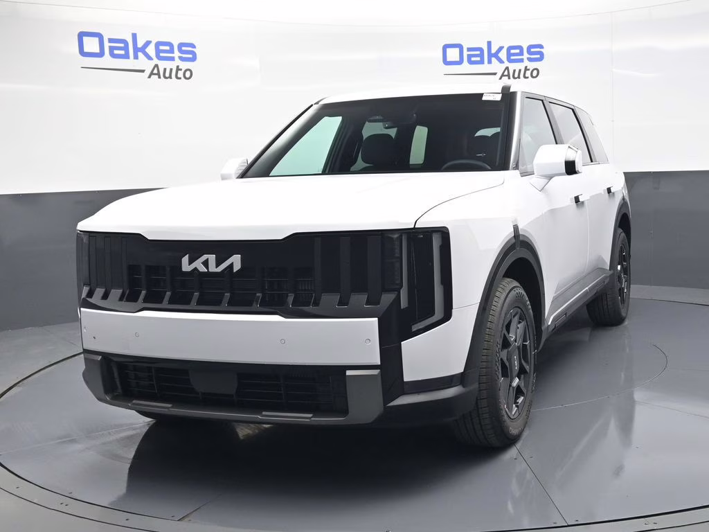 2027 Glacial White Pearl Kia Telluride LX FWD SUV