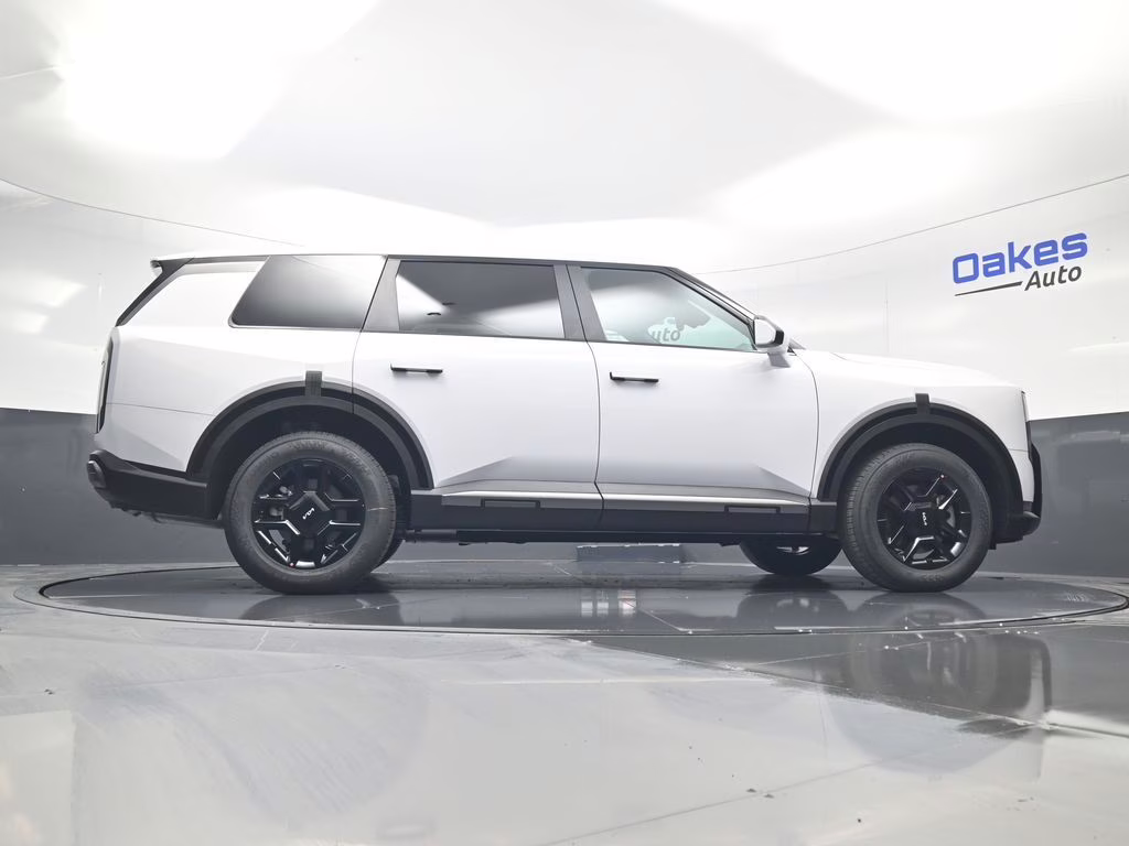 2027 Glacial White Pearl Kia Telluride LX FWD SUV