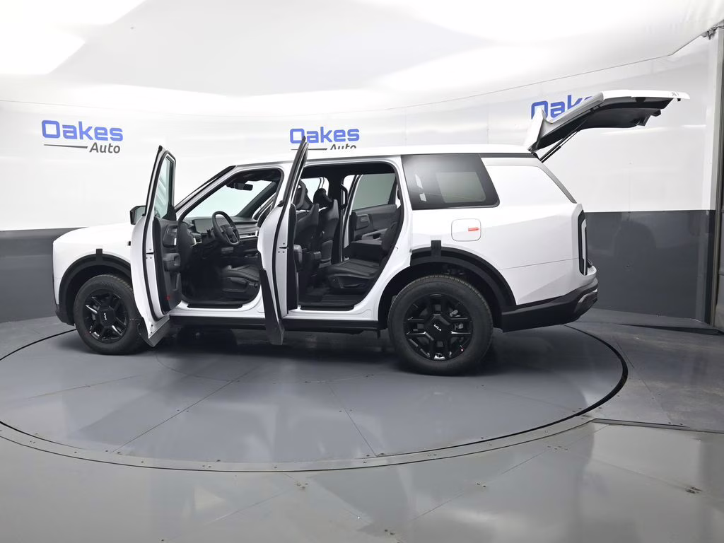 2027 Glacial White Pearl Kia Telluride LX FWD SUV