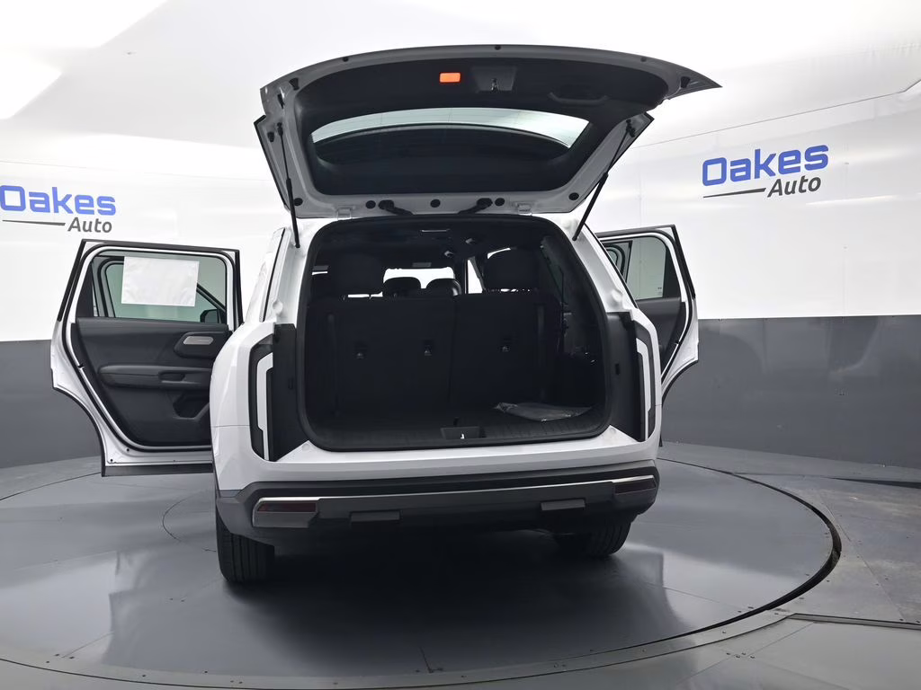 2027 Glacial White Pearl Kia Telluride LX FWD SUV