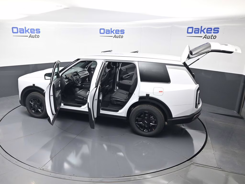 2027 Glacial White Pearl Kia Telluride LX FWD SUV