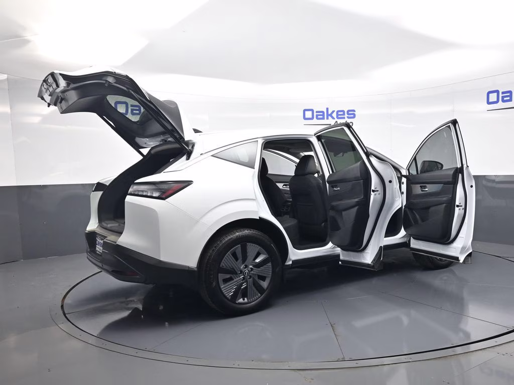 2026 Everest White Pearl Tricoat Nissan Murano SL AWD SUV