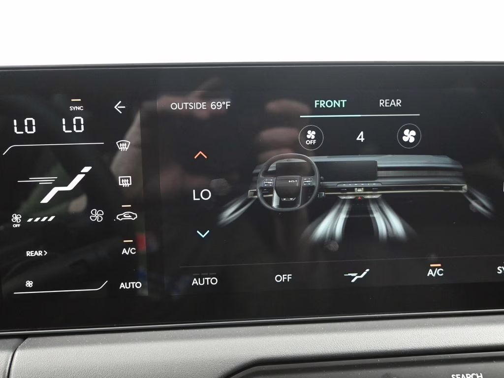 2027 Glacial White Pearl Kia Telluride LX FWD SUV