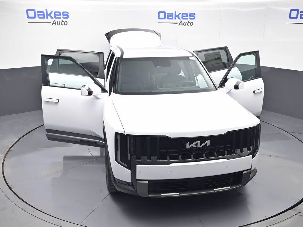2027 Glacial White Pearl Kia Telluride LX FWD SUV