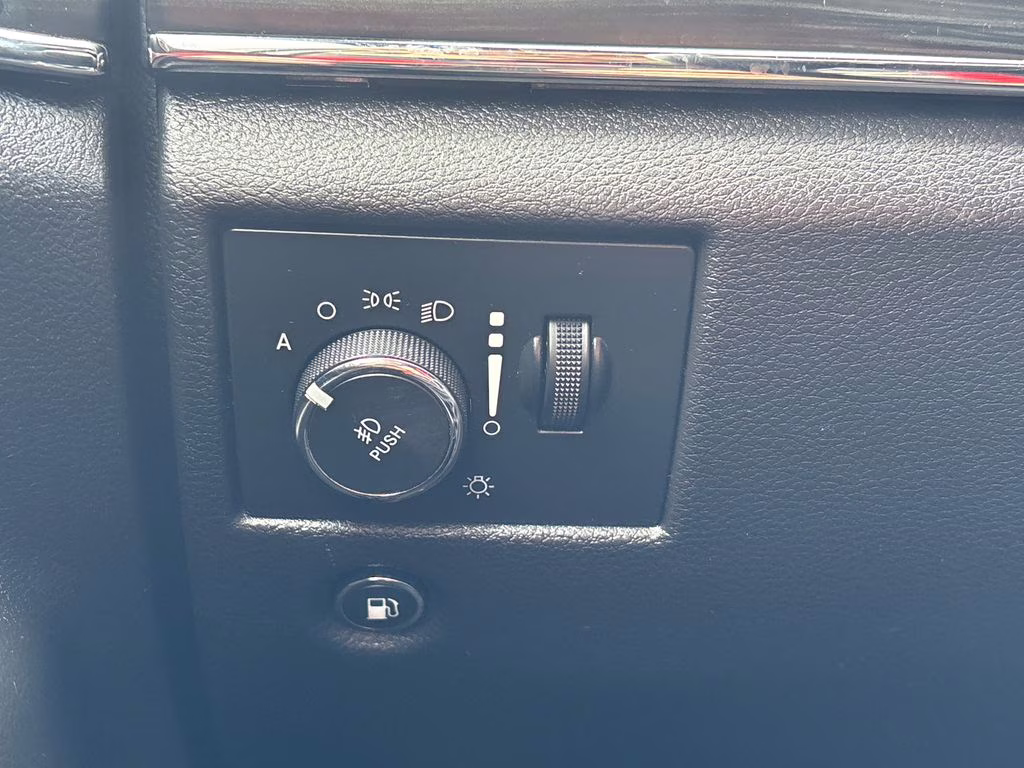 2020 Billet Silver Metallic Clearcoat Jeep Grand Cherokee Limited 4X4 SUV