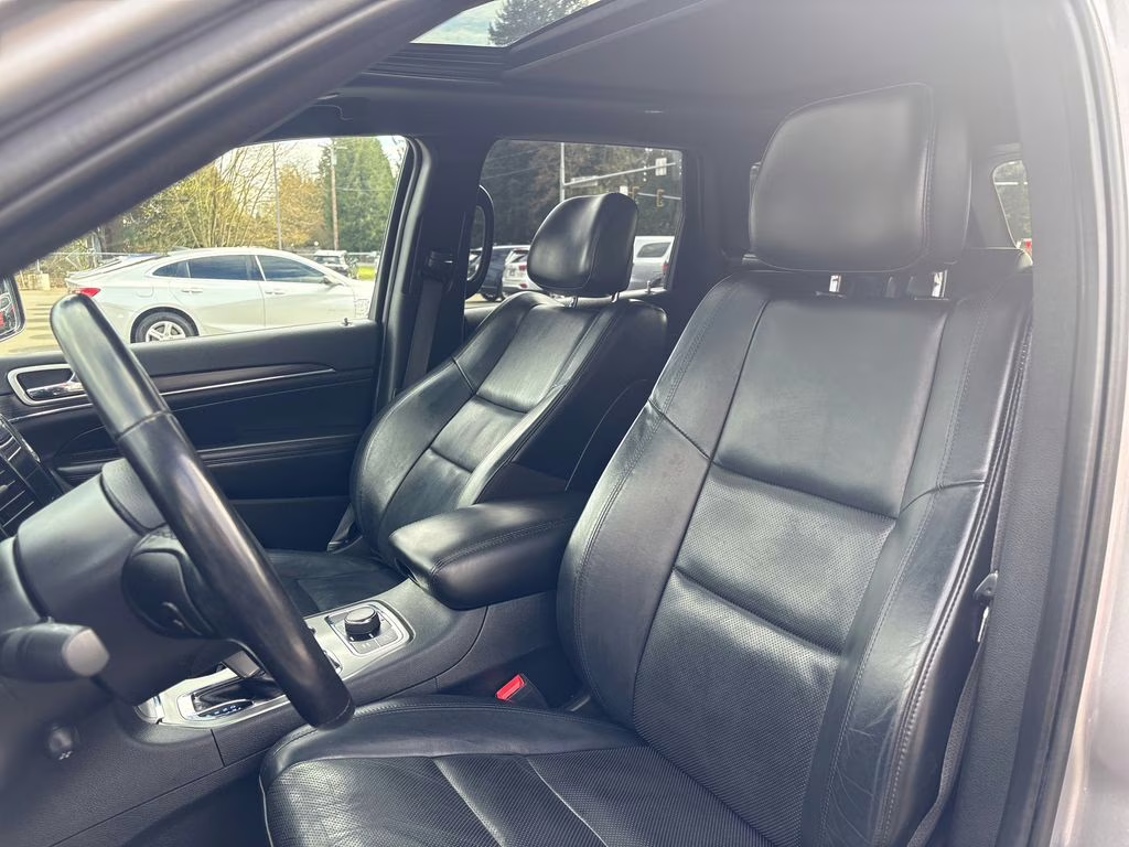 2020 Billet Silver Metallic Clearcoat Jeep Grand Cherokee Limited 4X4 SUV