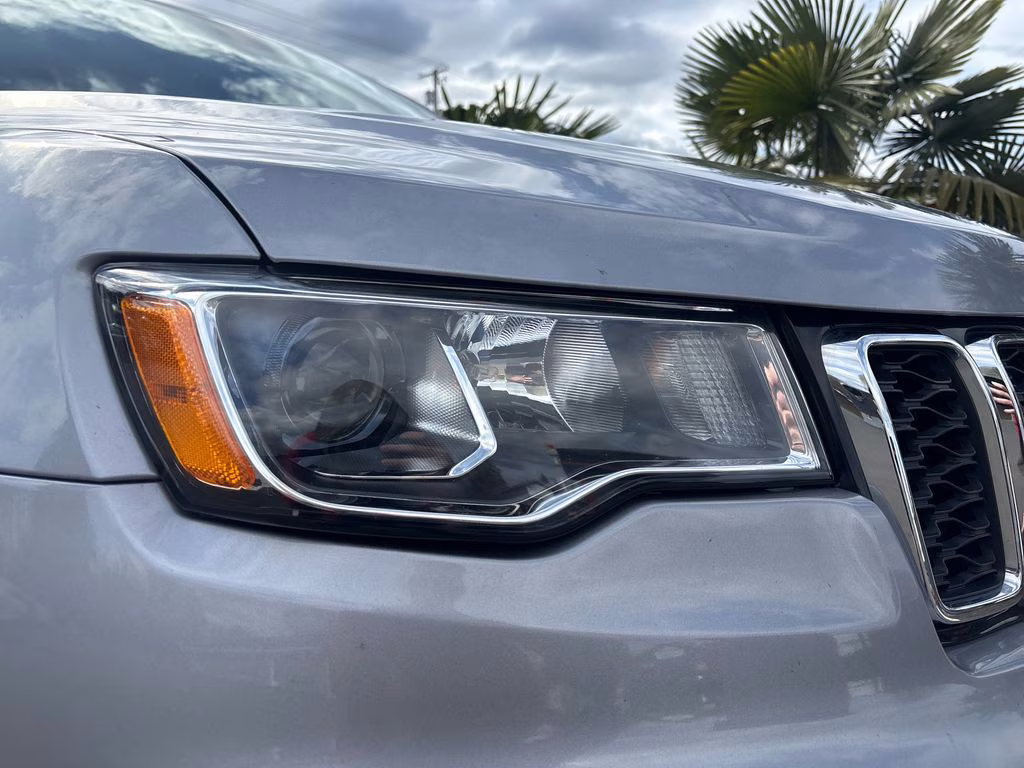 2020 Billet Silver Metallic Clearcoat Jeep Grand Cherokee Limited 4X4 SUV