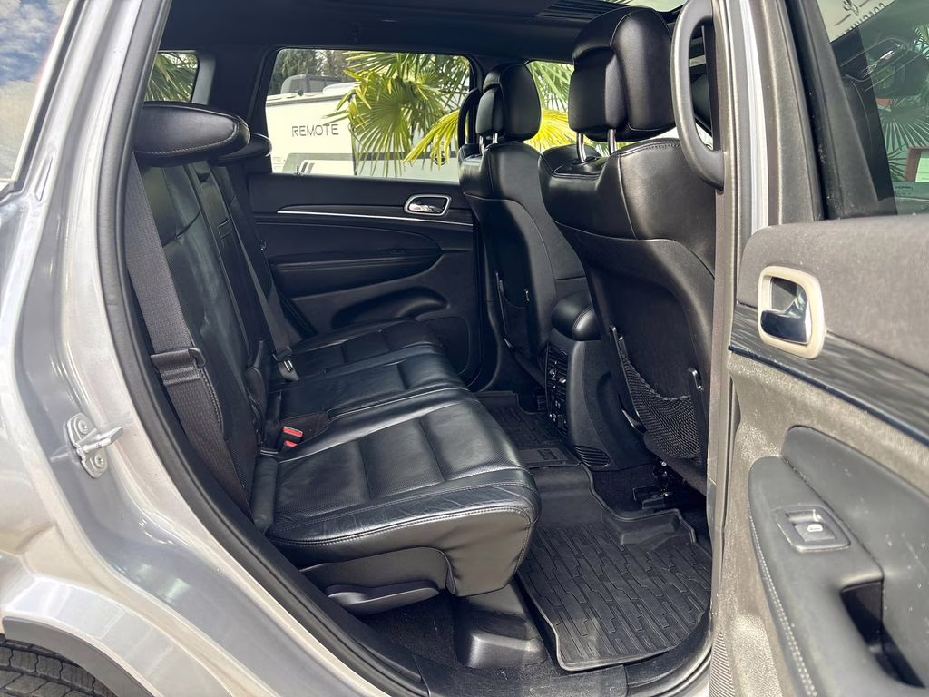 2020 Billet Silver Metallic Clearcoat Jeep Grand Cherokee Limited 4X4 SUV