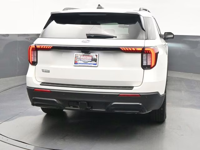 2025 White Metallic Ford Explorer ST-Line RWD SUV