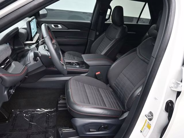 2025 White Metallic Ford Explorer ST-Line RWD SUV