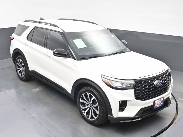 2025 White Metallic Ford Explorer ST-Line RWD SUV