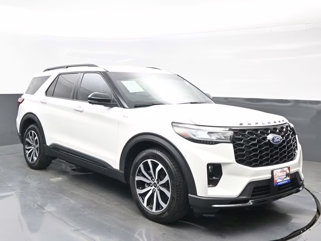 2025 White Metallic Ford Explorer ST-Line RWD SUV