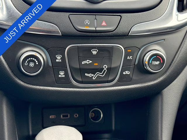 2022 Iron Gray Chevrolet Equinox LT FWD SUV