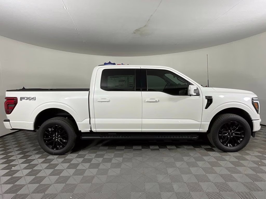 2026 White Metallic Ford F-150 Lariat 4X4 Truck