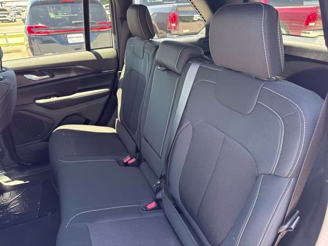 2026 Silver Zynith Jeep Grand Cherokee Laredo X 4X4 SUV