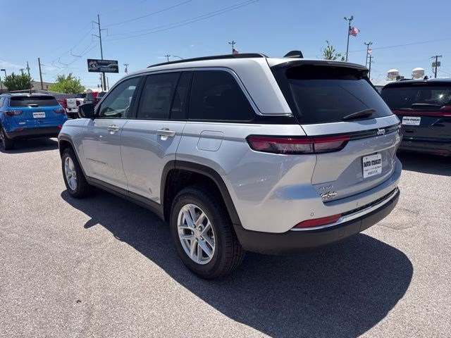 2026 Silver Zynith Jeep Grand Cherokee Laredo X 4X4 SUV