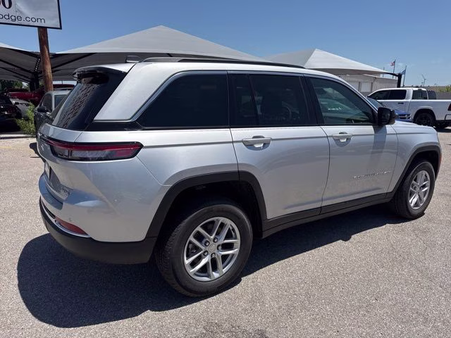 2026 Silver Zynith Jeep Grand Cherokee Laredo X 4X4 SUV
