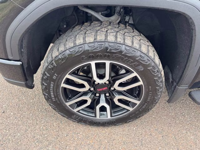 2024 Onyx Black GMC Sierra 1500 AT4 4X4 Truck