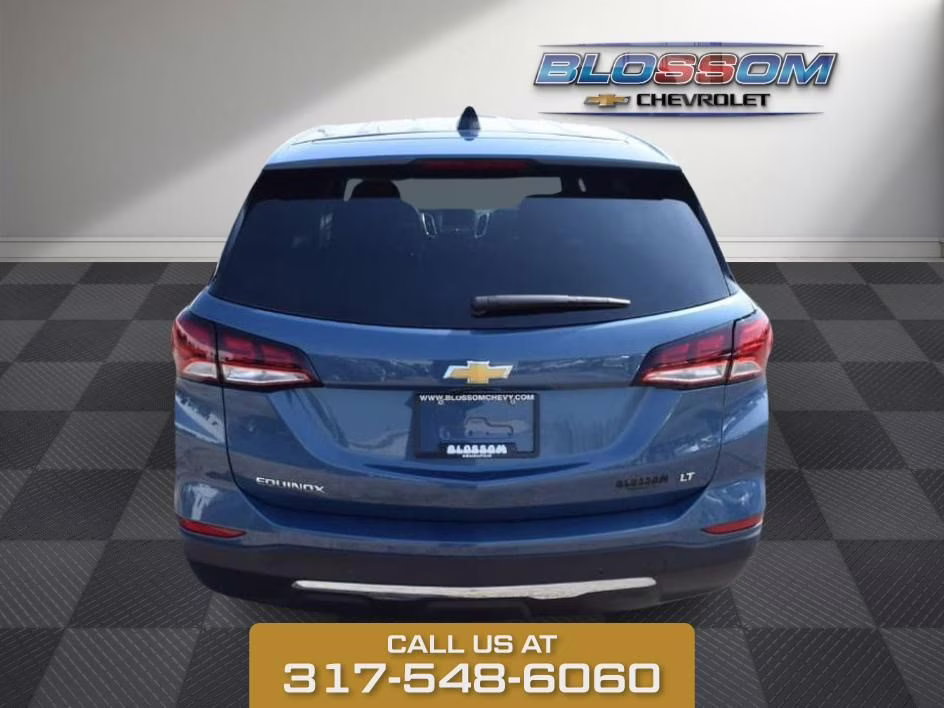 2024 Lakeshore Blue Chevrolet Equinox LT FWD SUV