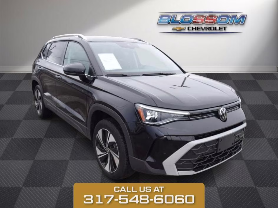 2025 Black Volkswagen Taos 1.5T SE AWD SUV