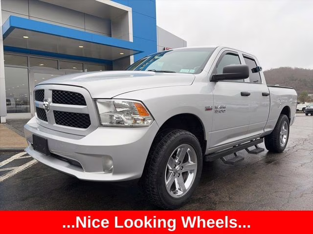 2017 Bright Silver Clearcoat Metallic Ram 1500 Express 4X4 Truck
