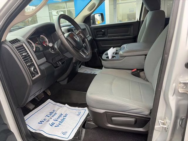 2017 Bright Silver Clearcoat Metallic Ram 1500 Express 4X4 Truck