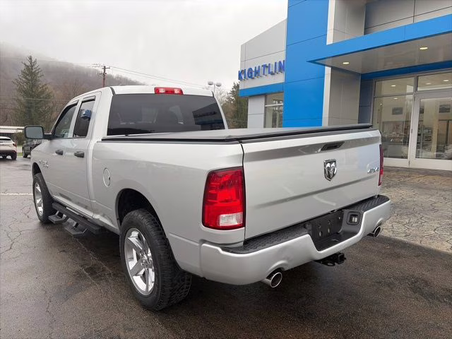 2017 Bright Silver Clearcoat Metallic Ram 1500 Express 4X4 Truck