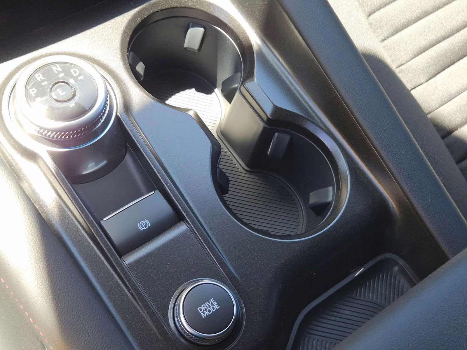 2026 White Ford Explorer ST-Line RWD SUV