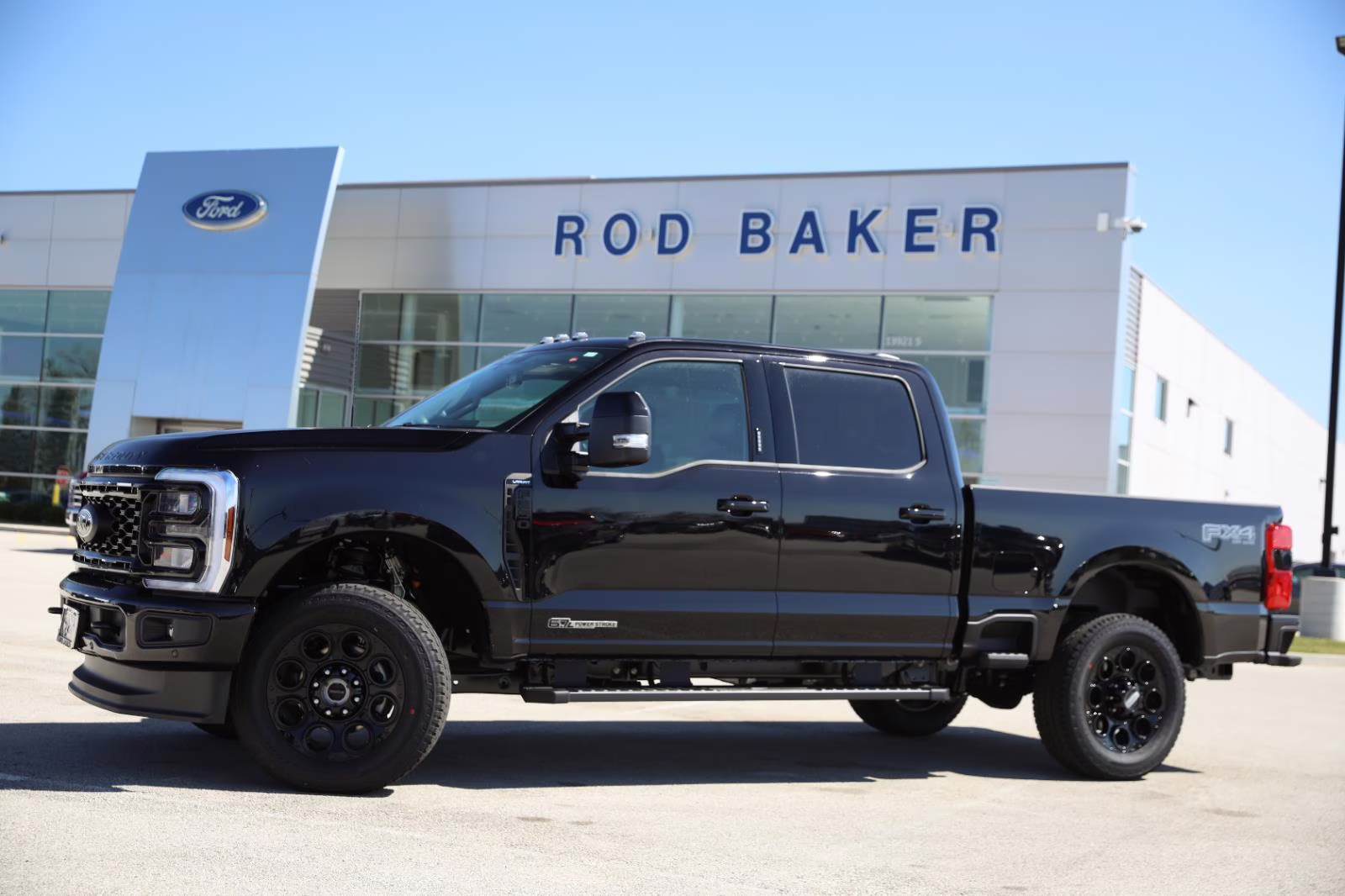 2026 Agate Black Metallic Ford Super Duty F-250 SRW LARIAT 4X4 Truck