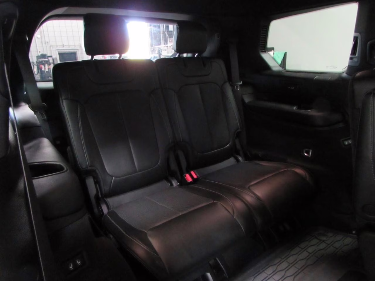 2022 Velvet Red Pearlcoat Jeep Grand Cherokee L Overland 4X4 SUV