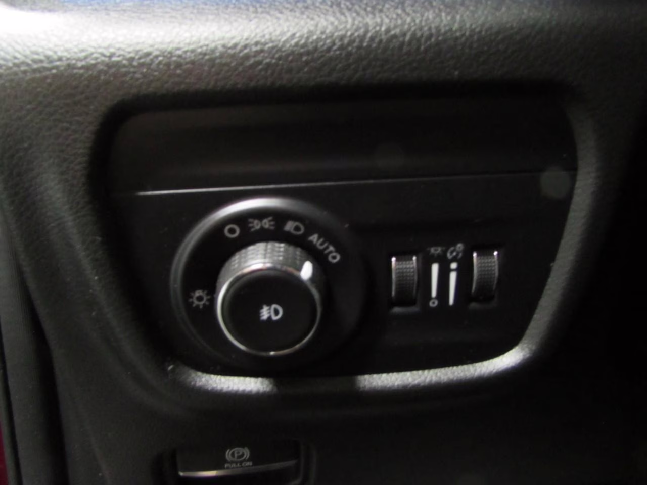 2022 Velvet Red Pearlcoat Jeep Grand Cherokee L Overland 4X4 SUV