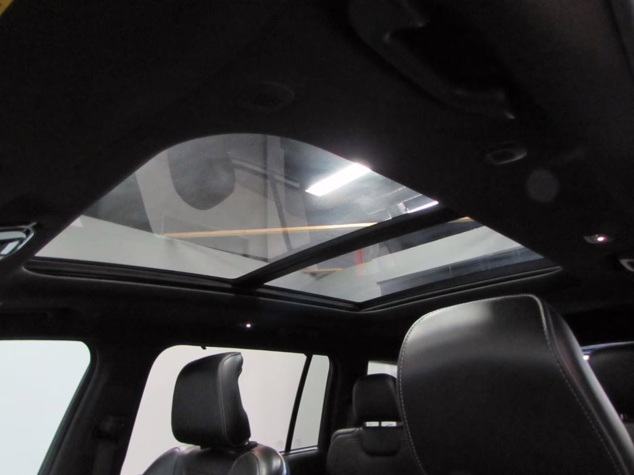 2022 Velvet Red Pearlcoat Jeep Grand Cherokee L Overland 4X4 SUV