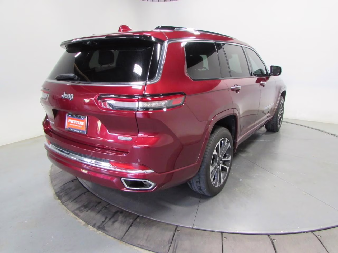 2022 Velvet Red Pearlcoat Jeep Grand Cherokee L Overland 4X4 SUV