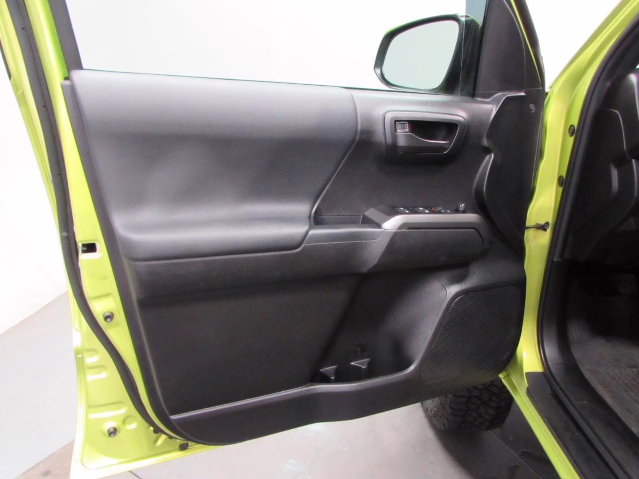 2023 Electric Lime Metallic Toyota Tacoma TRD Off-Road V6 4X4 Truck