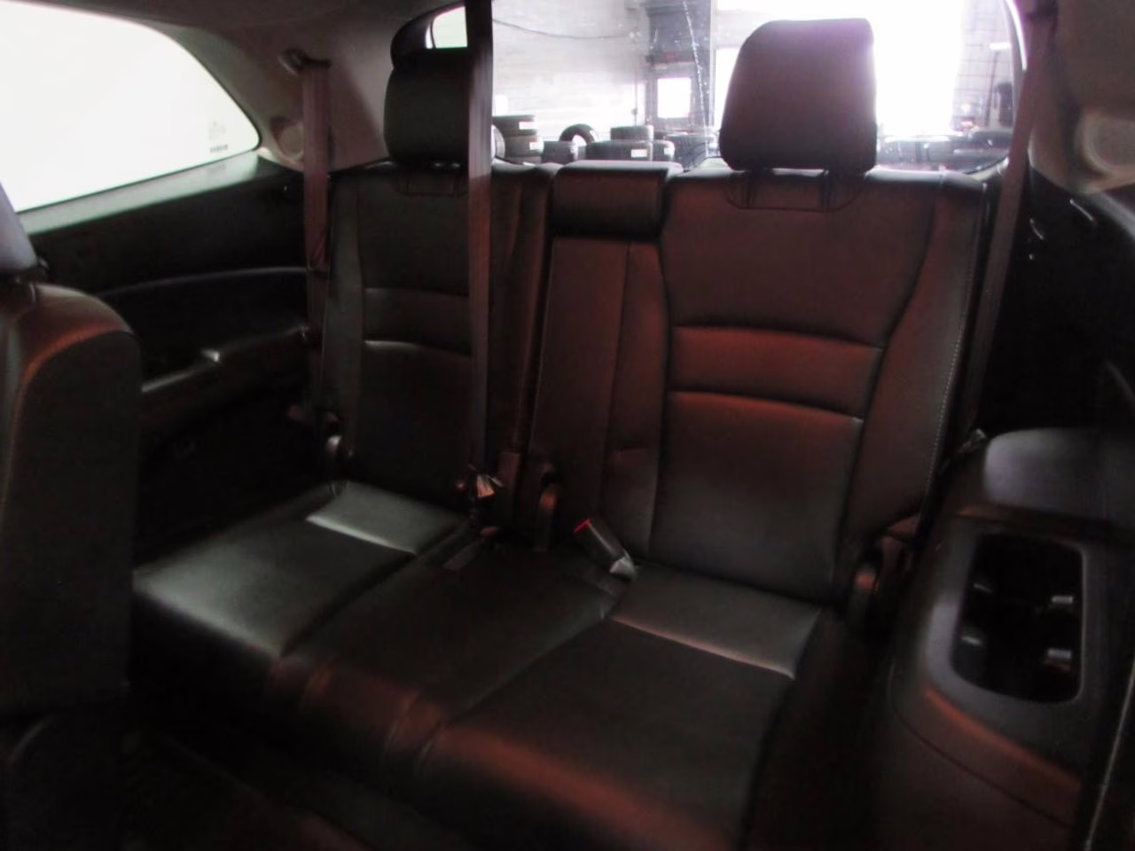 2022 Crystal Black Pearl Honda Pilot Touring 8 Passenger AWD SUV