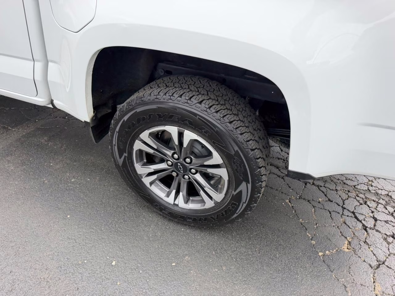 2021 Summit White Chevrolet Colorado Z71 4X4 Truck