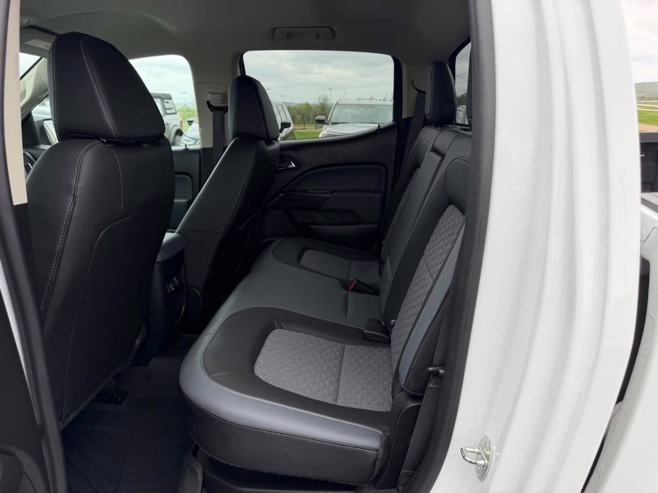 2021 Summit White Chevrolet Colorado Z71 4X4 Truck