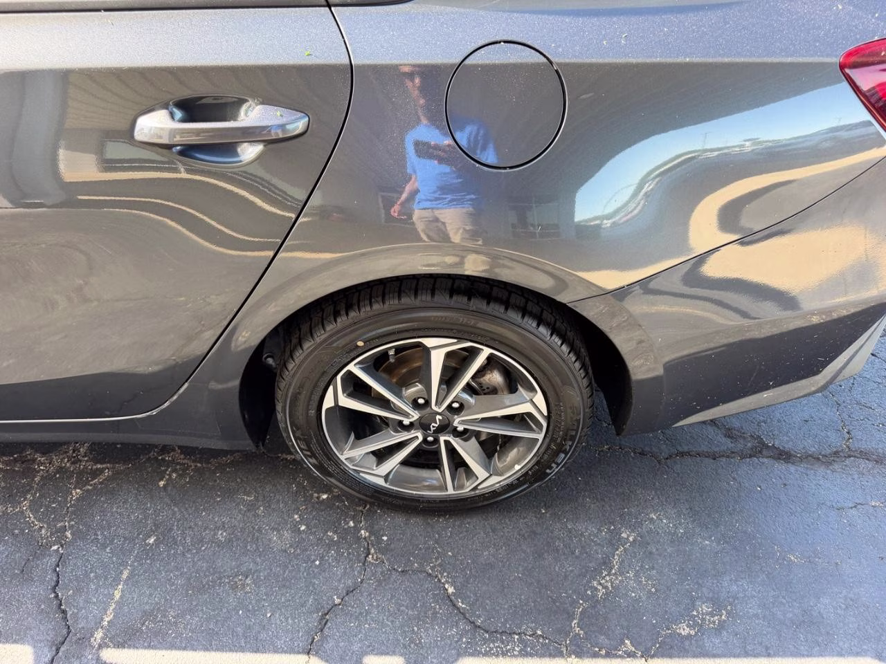 2024 Steel Gray Kia Forte LXS FWD Sedan