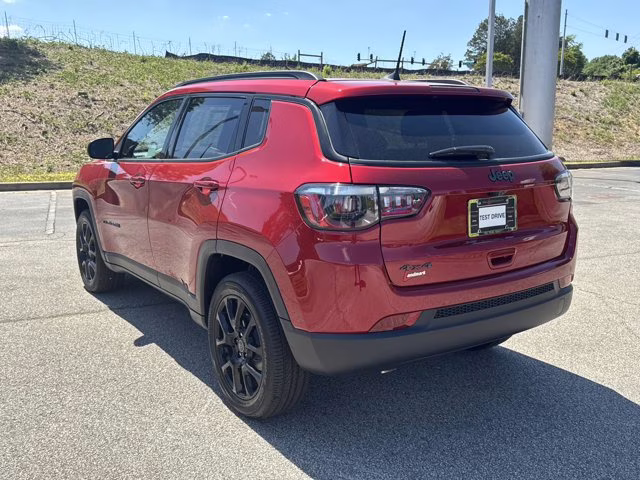 2026 Red Hot Pearlcoat Jeep Compass Latitude Altitude 4X4 SUV