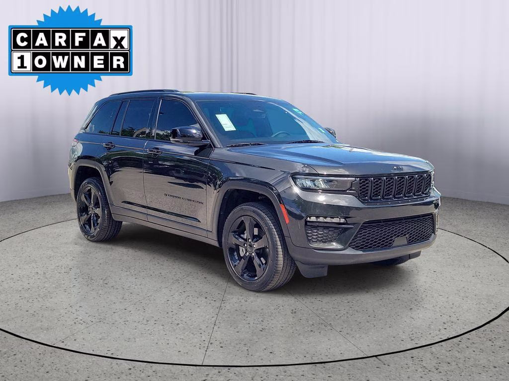 2024 Rocky Mountain Pearlcoat Jeep Grand Cherokee Limited RWD SUV