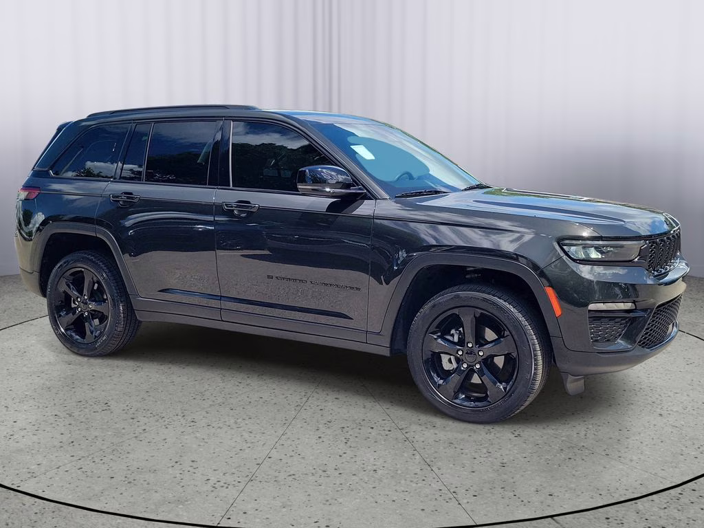 2024 Rocky Mountain Pearlcoat Jeep Grand Cherokee Limited RWD SUV